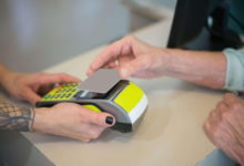 Should Hair Salons Ask Customers to Tip Through a Card Machine?